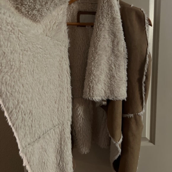 Jacket - Picture 2 of 6